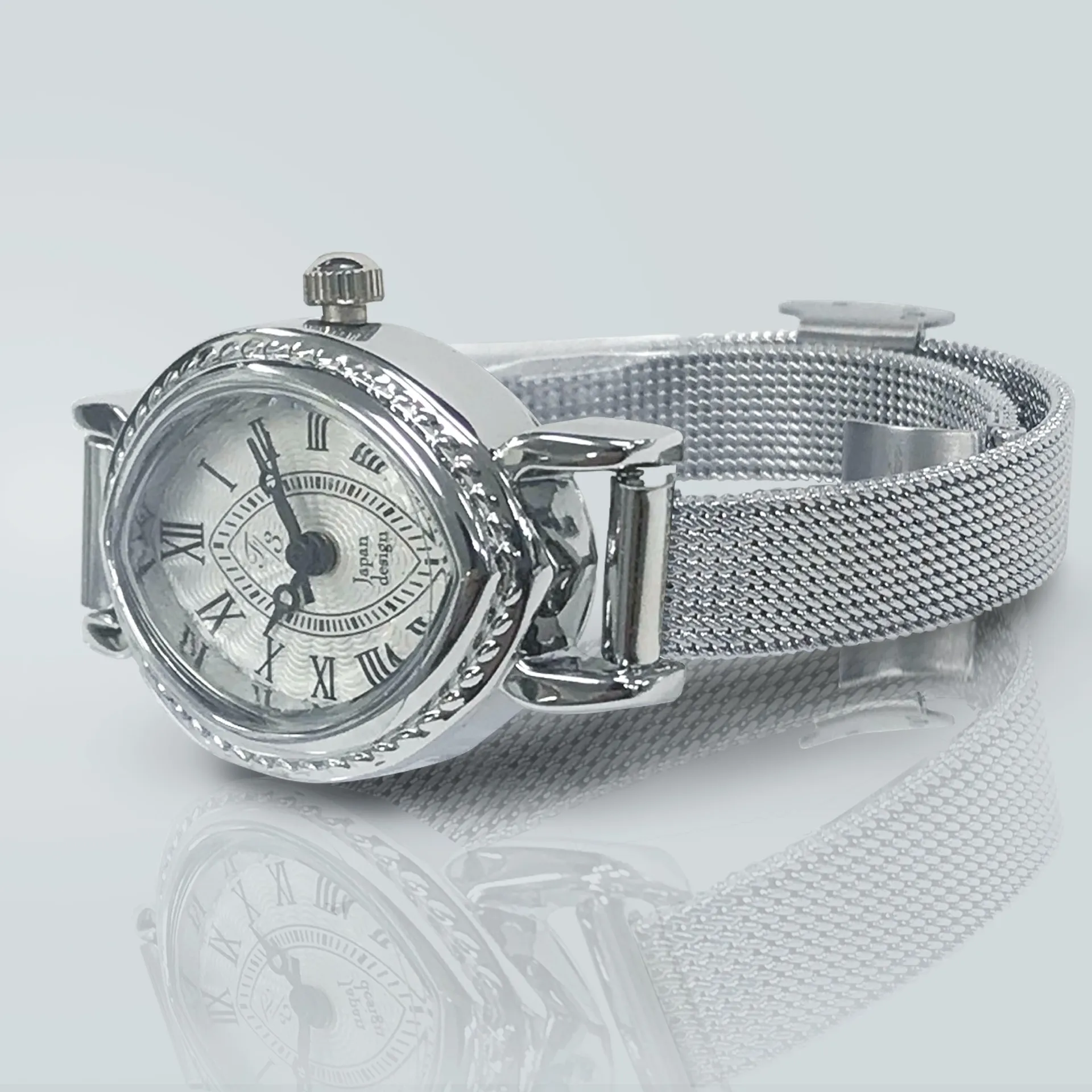 アナログウォッチ